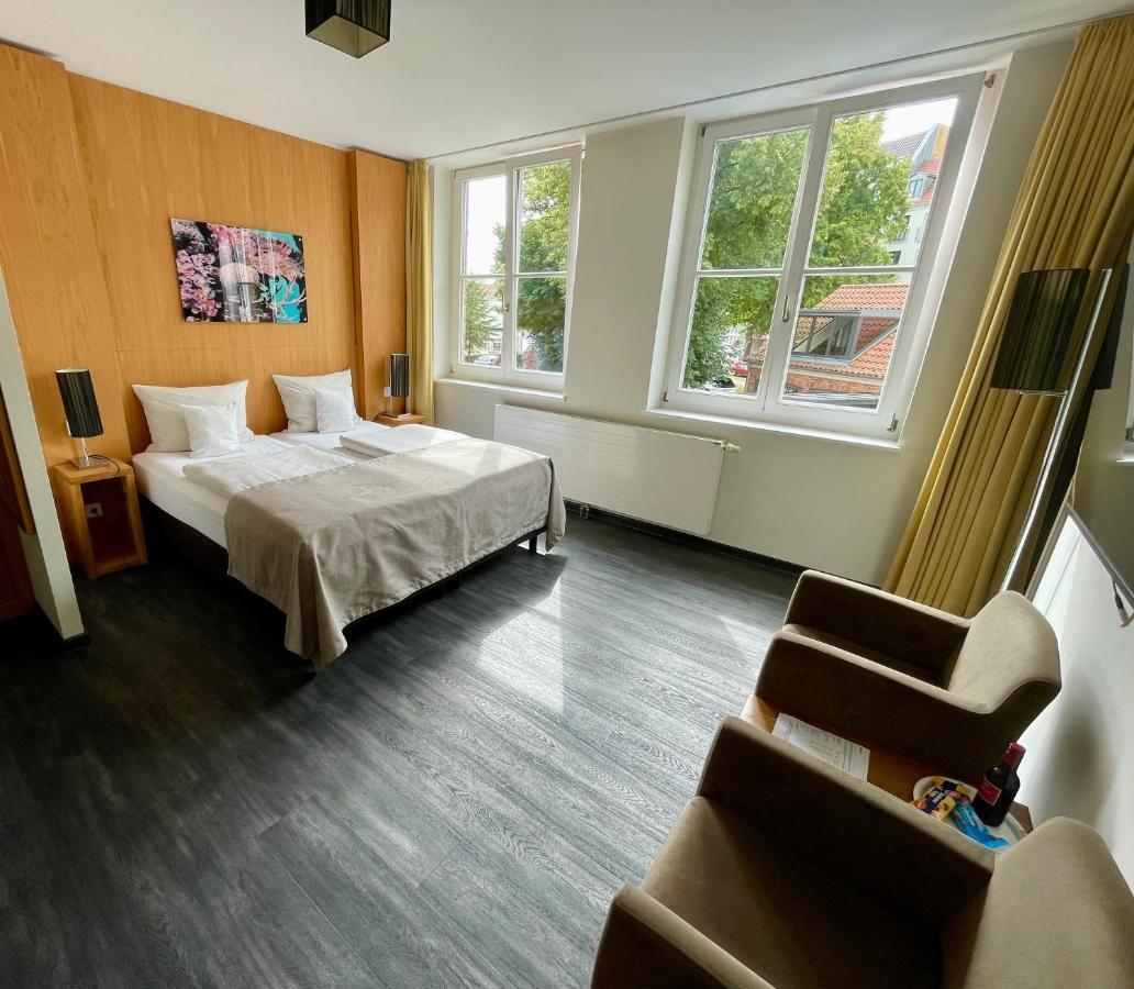 Hotel Hafenresidenz Stralsund Exterior foto